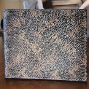 Coach Double Billfold Wallet With Horse & Carriage Print